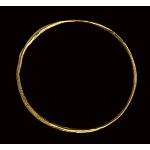 A roman gold ring engraved with ... 