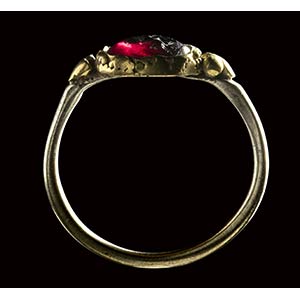 A late roman bimetallic ring with ... 