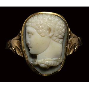 A fine roman onyx cameo set in a later gold ... 