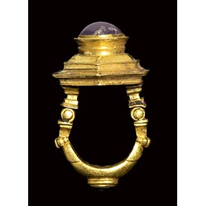 A late hellenistic architectural gold ring ... 