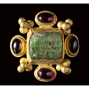 A late roman gold ring set with ... 