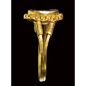 A late byzantine gold ring set ... 