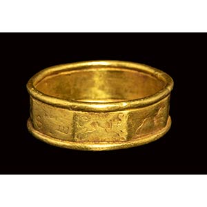A late roman octogonal gold ring ... 