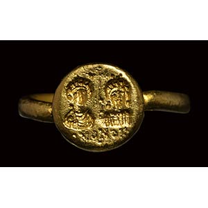 An early Christian gold marriage ring. Two ... 