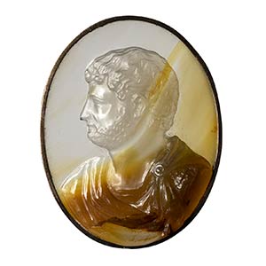 A large agate cameo set in a ... 