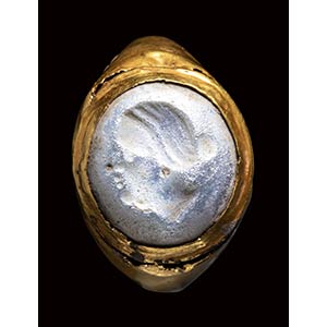 A greek Hellenistic gold ring set ... 