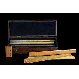 BOX WITH RULERS FOR SURVEYORCase with ... 