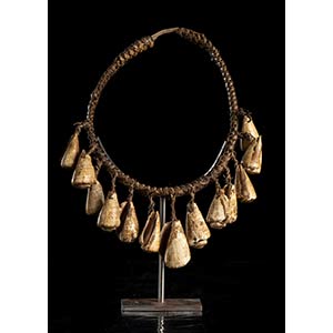 ETHNOGRAPHIC NECKLACEPatinated necklace in ... 