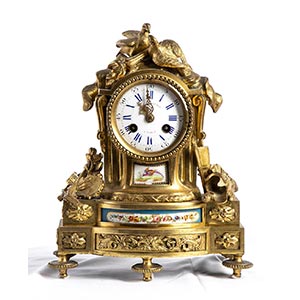 French gilt bronze table clock  - first half ... 