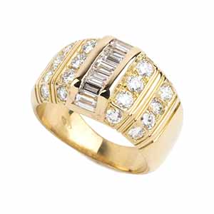 Gold band ring with diamond pavé ... 