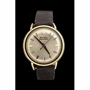  BULOVA ACCUTRON: gold wristwatch, 1960s  ... 