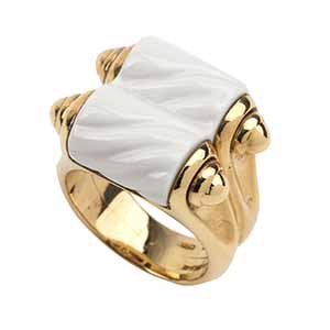 Gold ring with white ceramic - mark of ... 