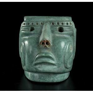 A GREEN JADE HEAD Pre-columbian style10 x 12 ... 