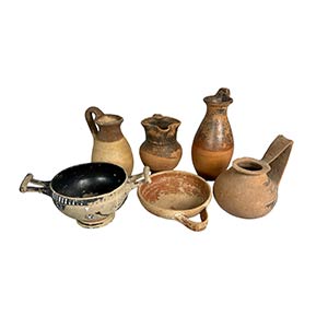 Group of six Greek potteries; 4th ... 