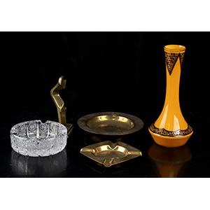 Lotto di 5 oggetti Vetro, bronzo, metallo, ... 