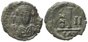 Maurice Tiberius (582-602). Æ 10 Nummi ... 