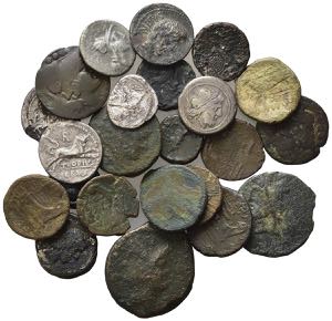 Lot of 25 Roman Republican Æ and AR coins, ... 