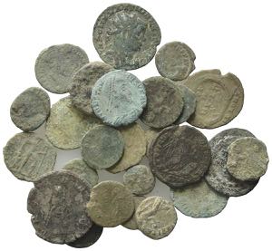 Lot of 25 Late Roman Imperial Æ coins, to ... 