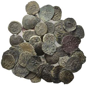 Lot of 54 Æ and BI Medieval coins, to be ... 