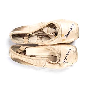 UnidentifiedSigned dance shoesPair of ballet ... 