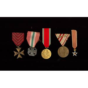 VARIOUS STATESLot of 4 medals and ... 