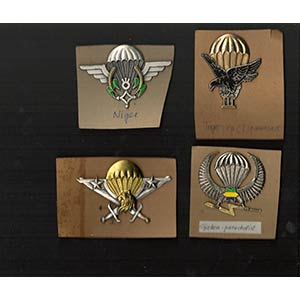 AFRICAN STATESLot of 4 parachutist ... 