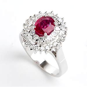 White gold ring, flower motif with ruby and ... 