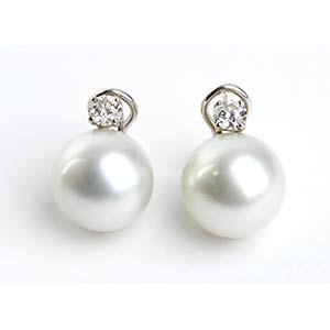 Australian pearl diamond gold earrings18k ... 