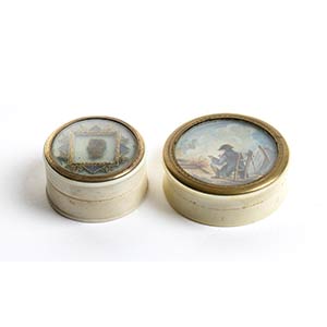 A pair of French ivory boxes - 19th ... 