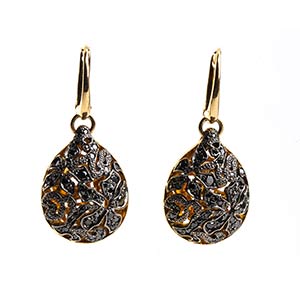 Pair of dangling diamond gold earrings - ... 