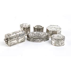 A group of six sterling silver boxesa) ... 