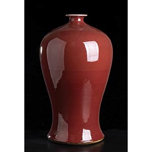 A RED GLAZED PORCELAIN LARGE MEIPING ... 