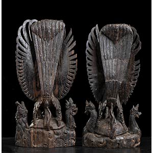 A PAIR OF WOOD SCULPTURE WITH ... 