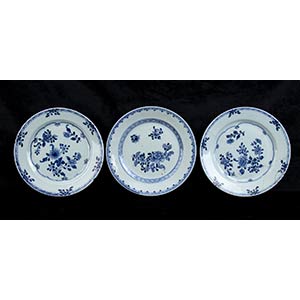 THREE ‘BLUE AND WHITE’ PORCELAIN ... 