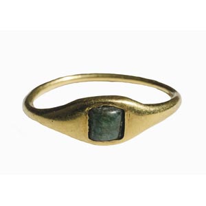 Roman gold finger ring with emerald 1st – ... 