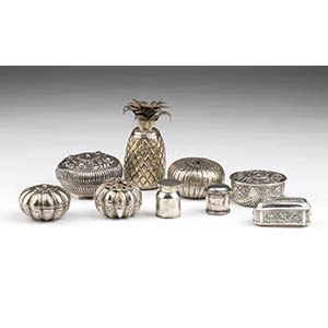 Lot of nine small silver boxes - Burma, 19th ... 