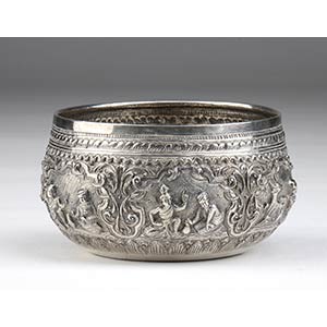 Round silver box - Burma, 19th century of ... 