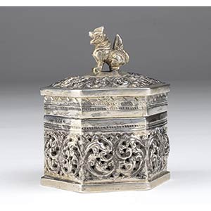 Hexagonal silver box - Burma, late 19th ... 