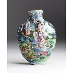 Painted Porcelain snuff bottle;XIX Century; ... 
