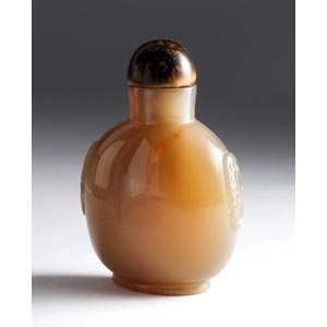 Chalcedony snuff bottle;XX Century; 6,3 cm; 