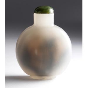 Chalcedony snuff bottle;XX Century; 6,7 cm; 