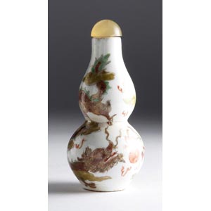 Painted double gourd porcelain snuff ... 
