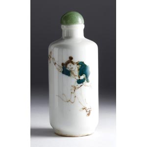 Painted porcelain snuff bottle;XX Century ; ... 