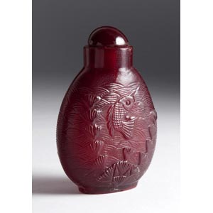 Carved ruby red fish glass snuff bottle;XX ... 