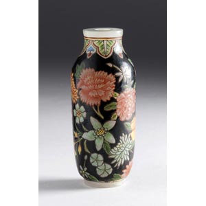 Painted glass snuff bottle;XX Century; 5 cm; 