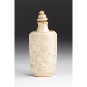 Carved Lion with clouds, Ivory snuff ... 