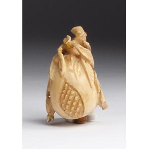 Carved pomegranate, vegetable Ivory snuff ... 