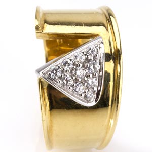 DAMIANI -  DIAMOND RING; decorated ... 