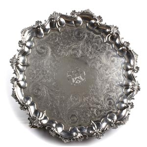 A GEORGE III STERLING SILVER (925‰) SALVER ... 