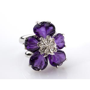 DIAMOND FLOWER GOLD RING - PEREZ COLLECTION; ... 